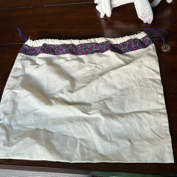 SOLD Tory Burch McGraw Tote - Picture 11 of 11